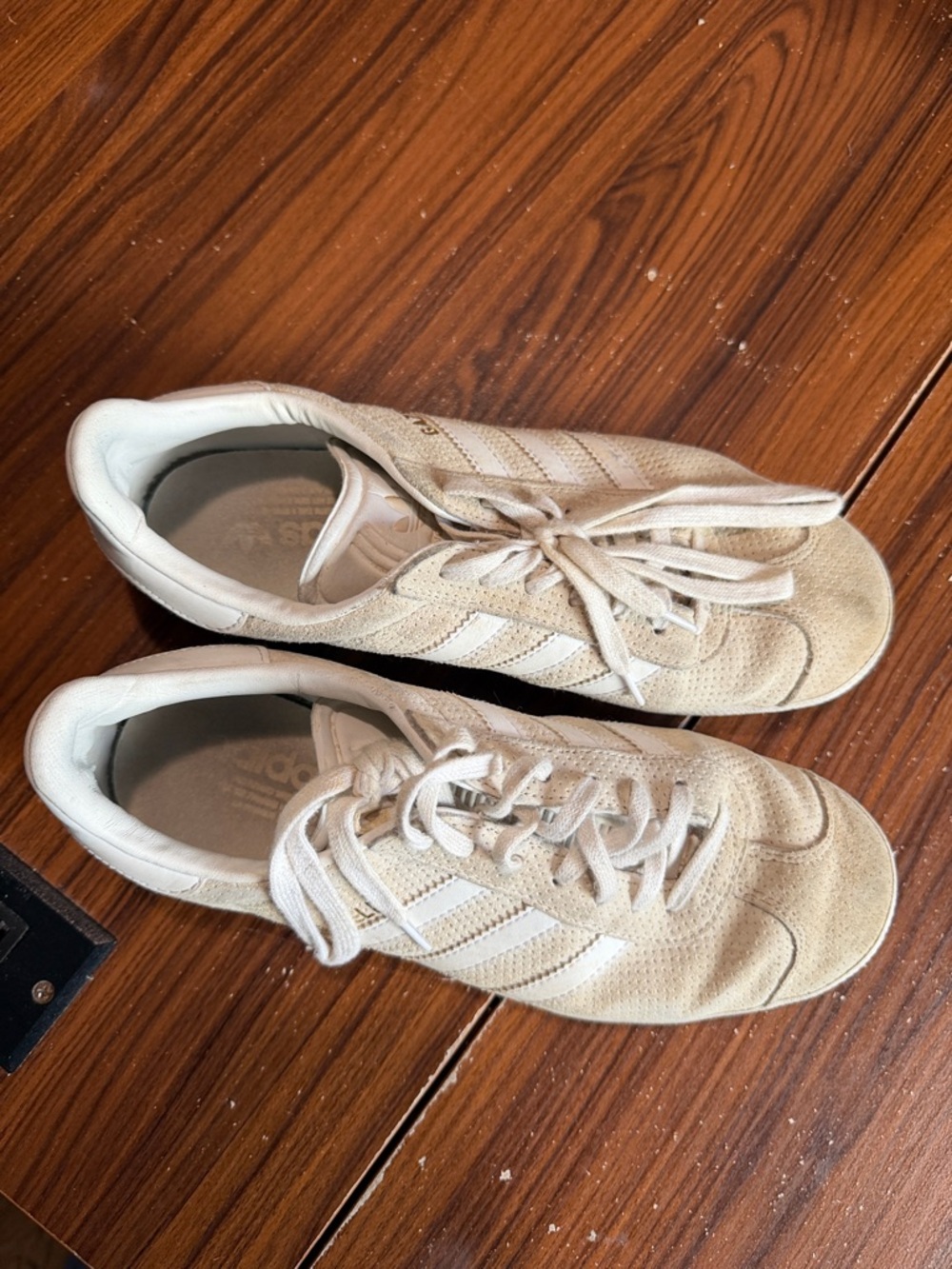 adidas Cream Suede Low-Top Trainer